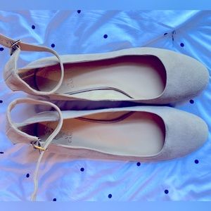 Vince Camaro size 10 ballet flats